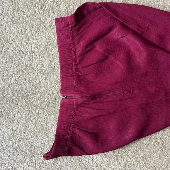 Wide legged pants - Picture 2 of 2